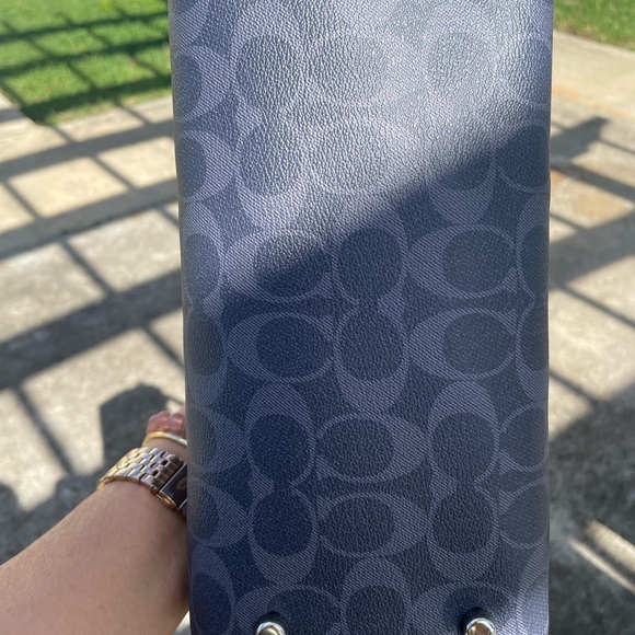 Coach Medium Dark Blue Signature Rowen Bag - Picture 4 of 9